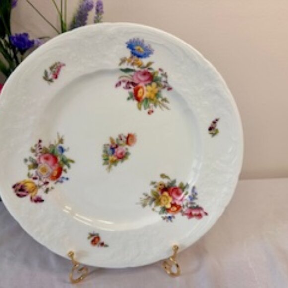 Vintage Coalport Severs Dinner Plate – Embossed Floral‎ English Bone China - Picture 4 of 9